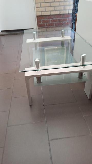 Salontafel  beschikbaar voor biedingen