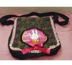 schoudertas met een afbeelding van Nijntje, Enlèvement