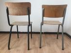 vintage massief houten stoelen in hun originele staat, Ophalen, Zo goed als nieuw