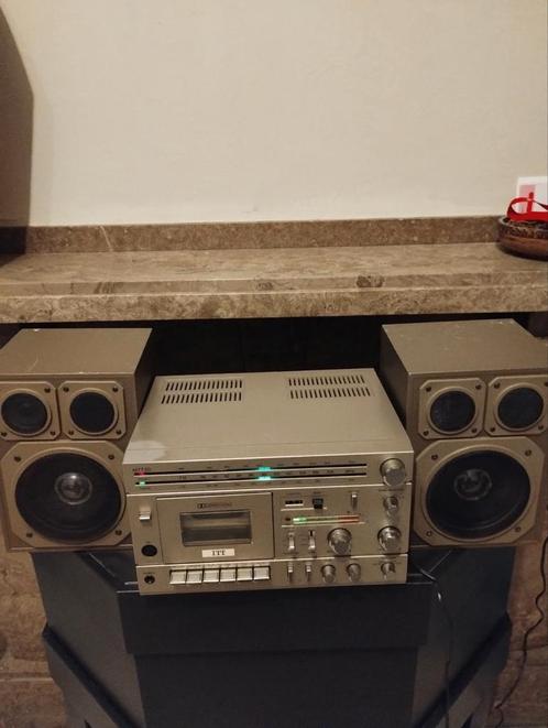 Tuner en cassettespeler ITT MTT20...goede staat..0478028005, Audio, Tv en Foto, Cassettedecks, Ophalen of Verzenden