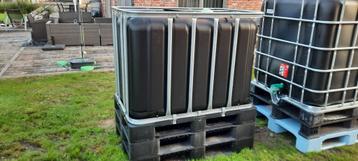 witte-zwarte-blauwe ibc tanks 1050 liter