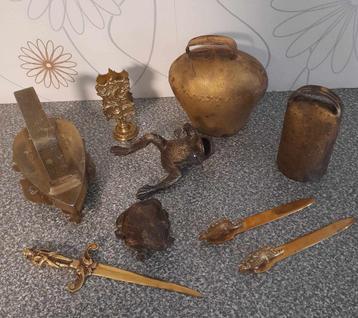 Koperen en bronzen spulletjes beschikbaar voor biedingen