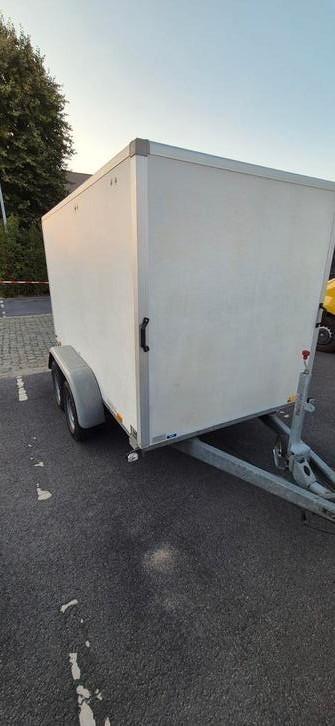 Gesloten aanhangwagen geremd MTM 2.000kg beschikbaar voor biedingen