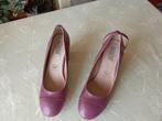 schoen violet met lage hak, Nieuw, Ophalen of Verzenden, Schoenen met lage hakken, Overige kleuren