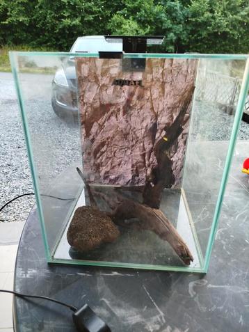 Aquarium d occasion 30L beschikbaar voor biedingen