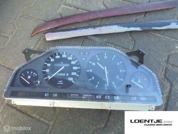 Tellerbak BMW e30 met toerenteller 325i 320i 318i 316i beschikbaar voor biedingen