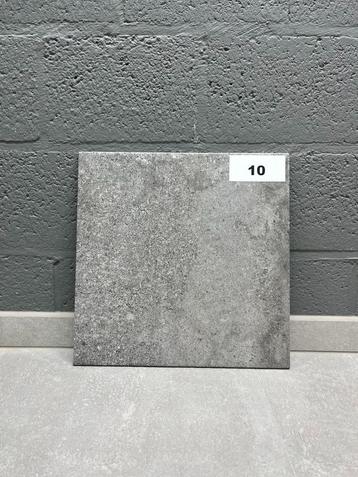 Tegels: LOT 10: RG CASTLE DARK GREY MODULE