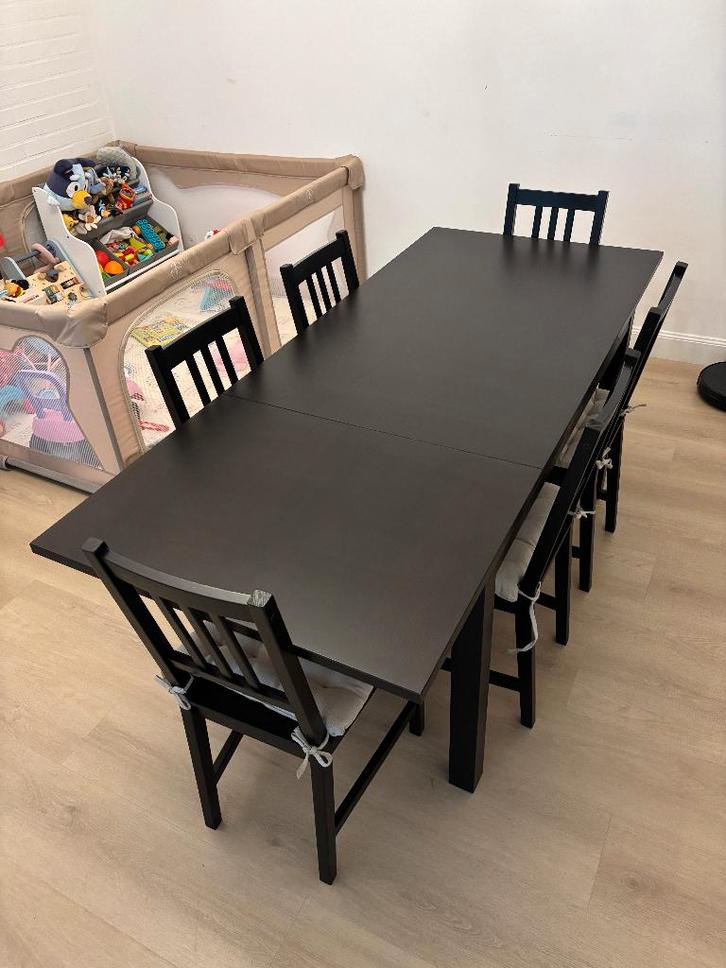 Table escamotable en bois IKEA + 6 chaises avec coussins, Maison & Meubles, Tables | Tables à manger, Utilisé, 50 à 100 cm, 150 à 200 cm