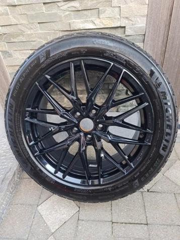 Wintervelgen / winterbanden Hyundai Tucson N-Line beschikbaar voor biedingen