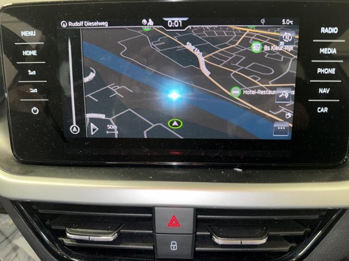 Navigatie Display van een Skoda Kamiq, Auto-onderdelen, Elektronica en Kabels, Skoda, Gebruikt, 3 maanden garantie, Ophalen of Verzenden