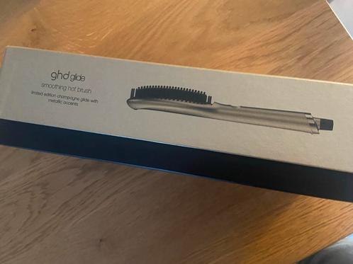 GHD verwarmingsborstel, Handtassen en Accessoires, Uiterlijk | Haarverzorging, Gebruikt, Krultang of Stijltang, Ophalen of Verzenden