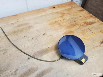 VW Polo 6R 6C 2009 - 2017 tankklep deksel blauw GELIJMD €50 beschikbaar voor biedingen