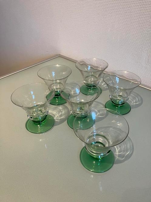 B 6 vintage glazen, Antiek en Kunst, Curiosa en Brocante, Ophalen of Verzenden