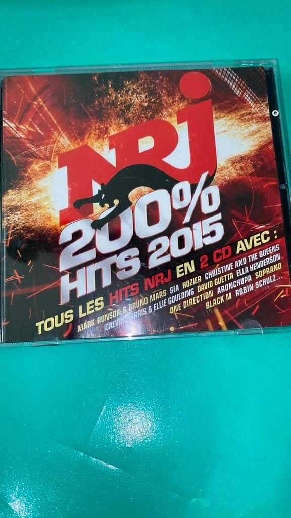 IN PERFECTE STAAT DUBBELE CD NRJ/200% HITS 2015 !!, Cd's en Dvd's, Cd's | Verzamelalbums, Ophalen of Verzenden