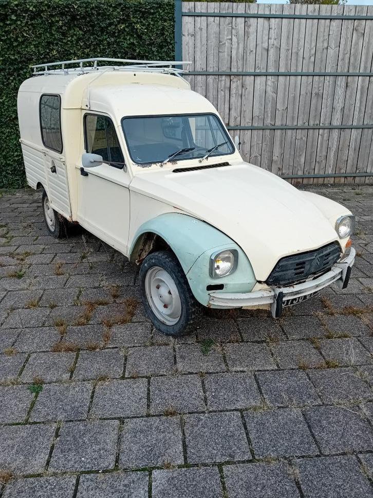 Citroën Acadiane Fourgonnette  bj1981, Auto's, Oldtimers, Particulier, Citroën, Benzine, 2 deurs, Handgeschakeld, Wit, Zwart, Kunstmatig leder