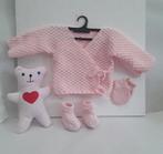 cache coeur , chaussons , doudous , moufles ,naissance a 3, Enfants & Bébés, Vêtements de bébé | Bonnets, Écharpes & Moufles, Neuf
