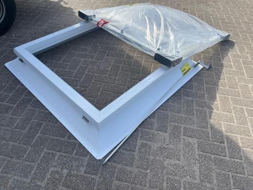 Ventilerende Lichtkoepels | SALE | Alle Dagmaten, Doe-het-zelf en Bouw, Glas en Ramen, Nieuw, Dakraam, Minder dan 80 cm, Ophalen of Verzenden