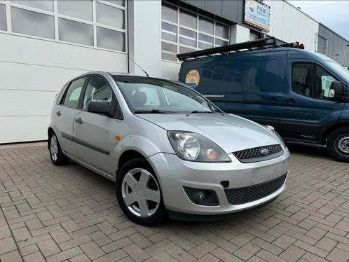 Ford Fiesta 1.4TDCI 195.000Km /Airco / Ond.Boek/ Gekeurd vvk, Auto's, Ford, Bedrijf, Te koop, Fiësta, ABS, Airbags, Airconditioning