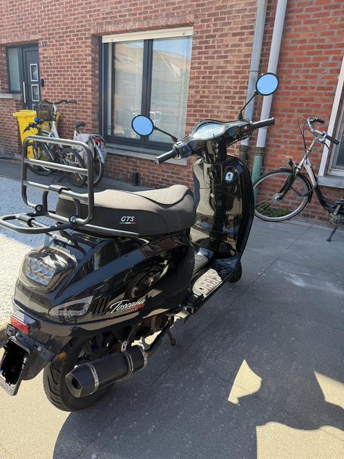 GTS Toscana zwart, Fietsen en Brommers, Scooters | Overige merken, Gebruikt, Klasse B (45 km/u), Benzine, Ophalen