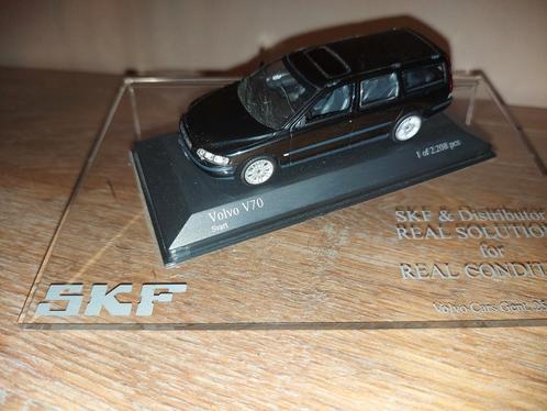 Volvo V70 noire 1:43 SKF, Hobby & Loisirs créatifs, Voitures miniatures | 1:43, Utilisé, MiniChamps, Enlèvement ou Envoi
