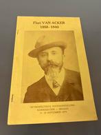 Flori Van Acker 1979, Boeken, Ophalen of Verzenden, Gelezen