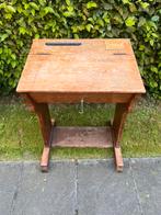 Vintage lessenaar/bureau, Huis en Inrichting, Bureaus, Ophalen, Gebruikt, Bureau