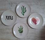 Vier bordjes voor aan de muur., Ophalen, Zo goed als nieuw