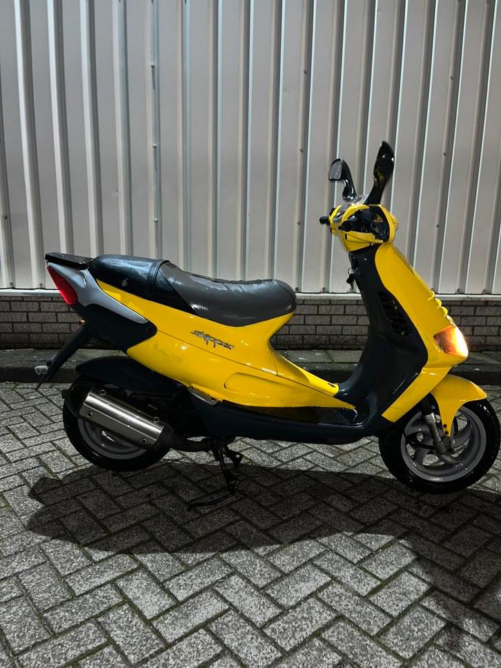 Skipper 125cc, Fietsen en Brommers, Scooters | Piaggio, Zo goed als nieuw, Benzine, Ophalen