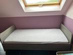 Lit 1 personne + matelas utilisé 2 semaines.  96 x 68 x, Enlèvement