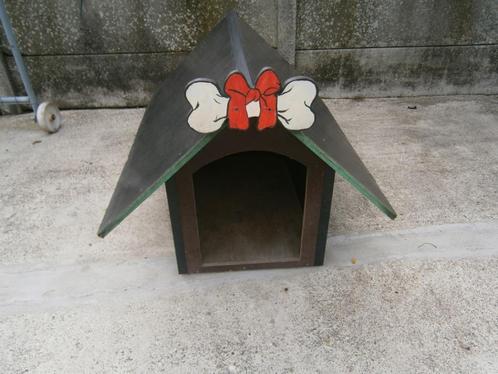 Grande niche robuste pour chien., Animaux & Accessoires, Maisons pour chiens, Comme neuf, Niche à chien, 65 à 100 cm, 75 à 110 cm