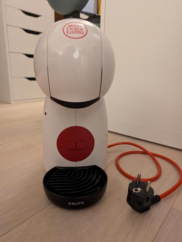 Dolce Gusto Krups Nescafé Piccolo, Elektronische apparatuur, Koffiezetapparaten, Zo goed als nieuw, Koffiepads en cups, Overige modellen
