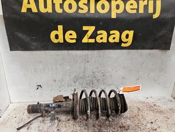 Schokdemperpoot rechts-voor van een Ford Focus beschikbaar voor biedingen