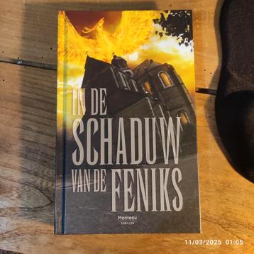 Tweetalig boek In de schaduw van de Feniks/In de schaduw  beschikbaar voor biedingen