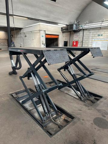 Professionele Auto schaarlif 3 ton laatste stuk! beschikbaar voor biedingen