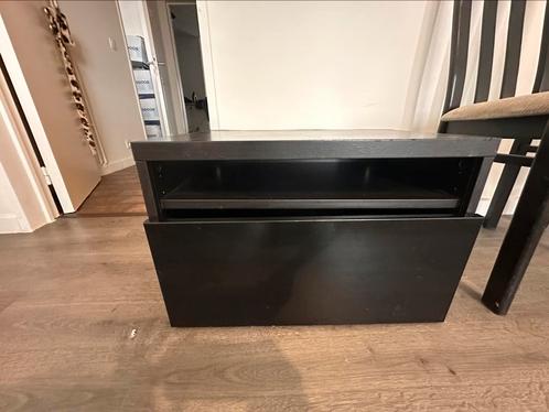 Nachtkastje IKEA – Zwarte kleur – €10, Huis en Inrichting, Slaapkamer | Nachtkastjes, Ophalen