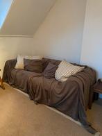 Grote zetel met dekens + kussens, Ophalen, Gebruikt