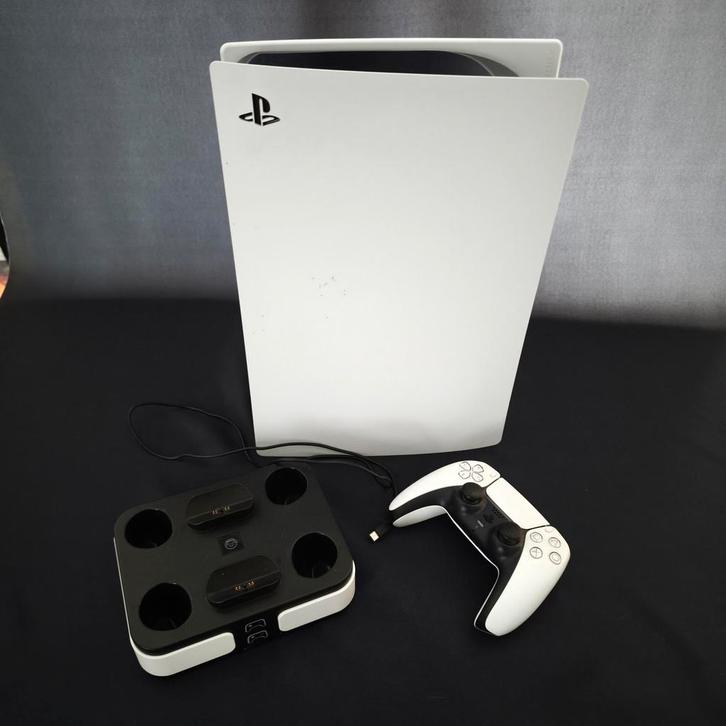 PlayStation 5 Digital Edition – 825GB, Games en Spelcomputers, Spelcomputers | Sony PlayStation 5, Zo goed als nieuw, Playstation 5