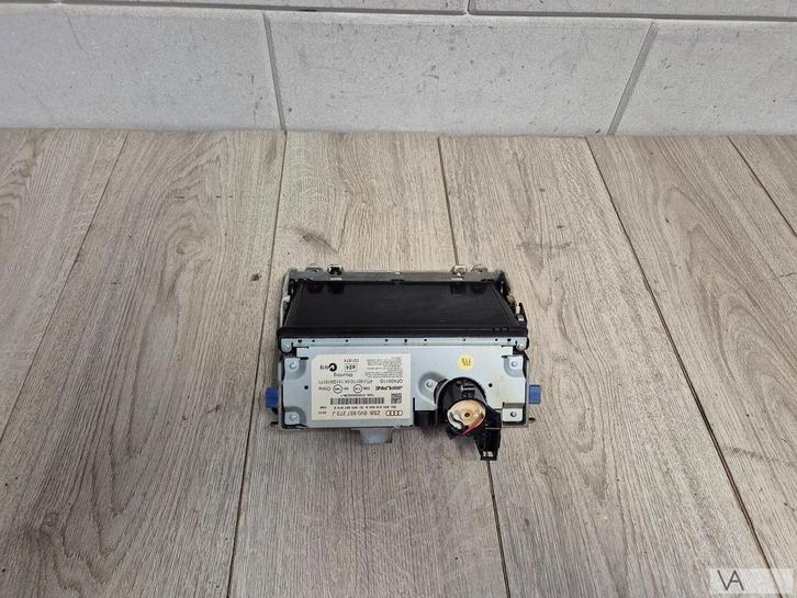 Audi A3 2013 - 2018 navigatie display klapscherm 8v0857273j, Auto-onderdelen, Dashboard en Schakelaars, Audi, Gebruikt, Ophalen of Verzenden