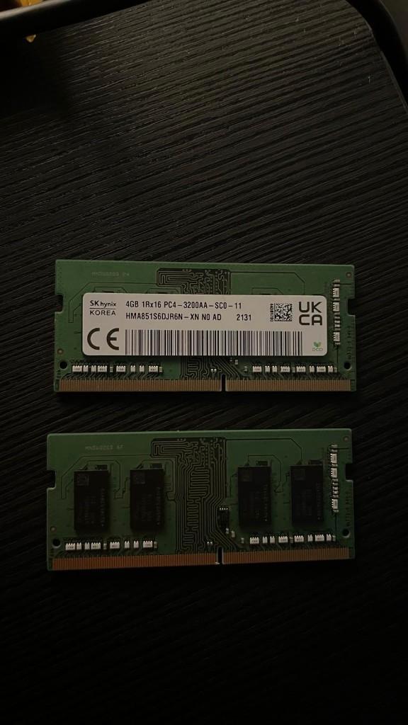 SK Hynix 4GB DDR4 3200MHz, Computers en Software, RAM geheugen, Zo goed als nieuw, Laptop, 4 GB, DDR4, Ophalen of Verzenden