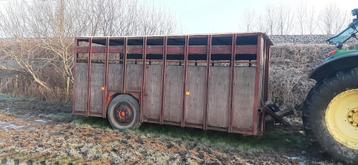 Beestenwagen / veewagen / remorque beschikbaar voor biedingen