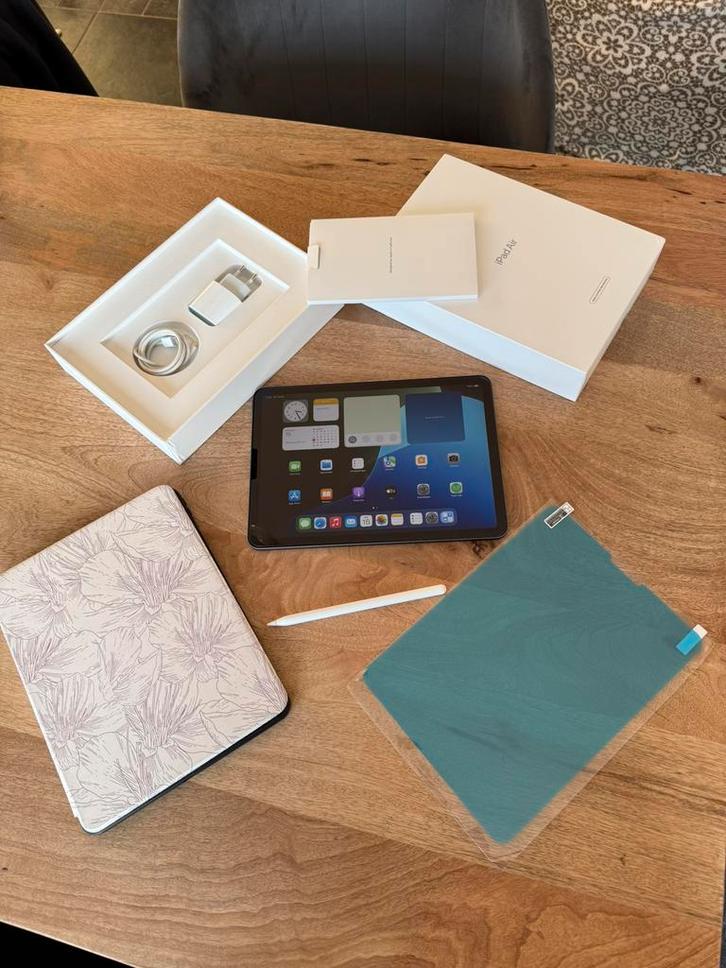 iPad Air 4 Wifi 64 gb met Apple Pencil 2, Computers en Software, Apple iPads, Zo goed als nieuw, Apple iPad Air, Wi-Fi, 11 inch