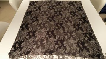 Pashmina noir/blanc, Enlèvement ou Envoi, Comme neuf, Pashmina, Taille 38/40 (M)