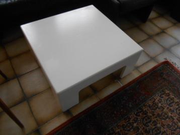 salontafel wit livingtafeltje afgeronde hoeken  beschikbaar voor biedingen