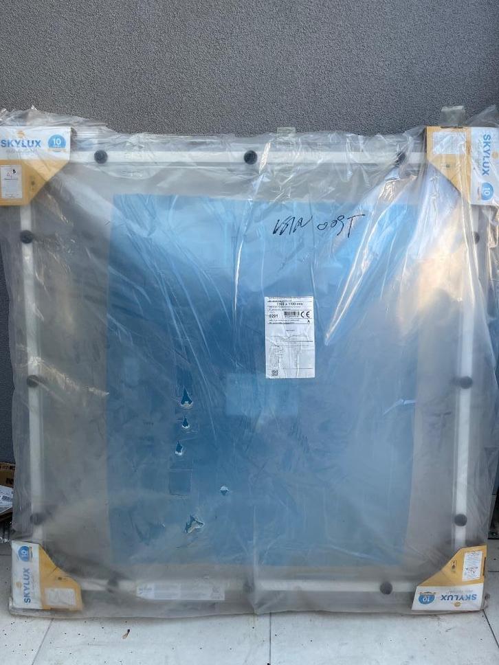 Coupole de toit plat SKYLUX, Doe-het-zelf en Bouw, Dakpannen en Dakbedekking, Nieuw, Golfplaat, Overige materialen, Overige kleuren