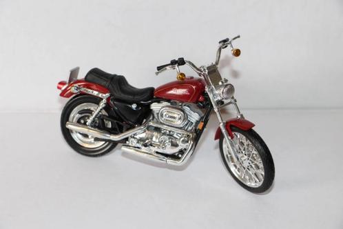Maisto Harley Davidson XL 1200C Sportster, Hobby en Vrije tijd, Modelauto's | Overige schalen, Zo goed als nieuw, Overige typen