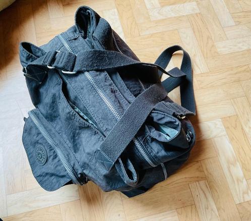 Kipling tas  - perfecte staat, Handtassen en Accessoires, Tassen | Schoudertassen, Zo goed als nieuw, Kipling, Grijs, Ophalen of Verzenden