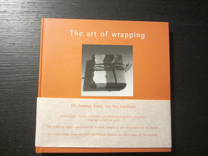 The Art of Wrapping  -Lydie Valcke-, Boeken, Kunst en Cultuur | Fotografie en Design, Ophalen of Verzenden