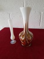 2 vases en Opaline de Florence, Antiquités & Art, Antiquités | Verre & Cristal, Enlèvement