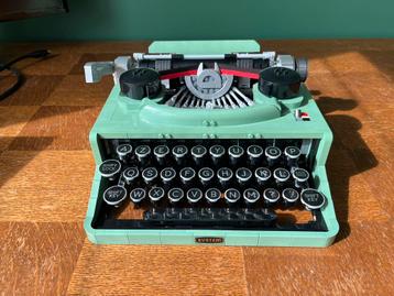 Lego typewriter 21327 beschikbaar voor biedingen