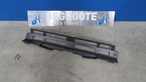Afdekking bumper 9418853822, Auto-onderdelen, Vrachtwagen-onderdelen, Mercedes-Benz, Overige Auto-onderdelen, Gebruikt